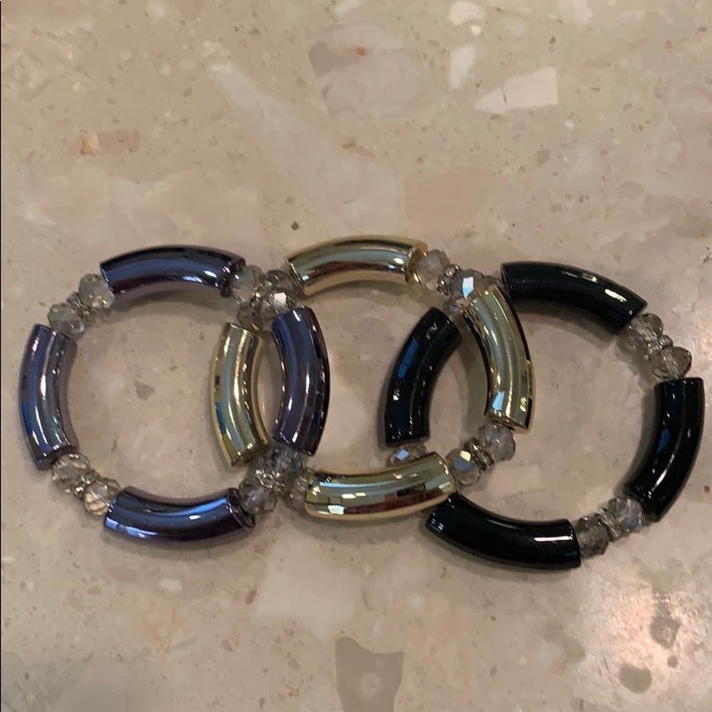 3 stretchy bracelets